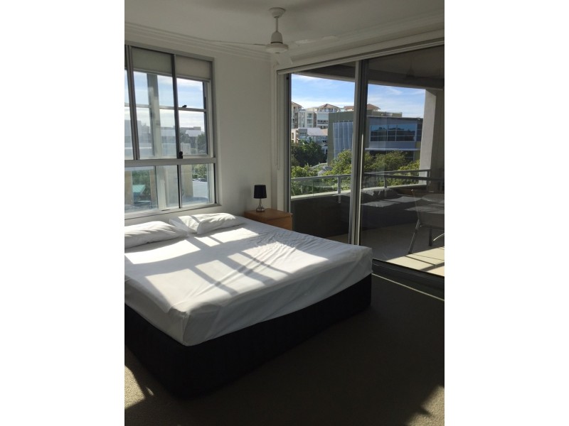 19/228 Varsity Parade, Varsity Lakes QLD 4227