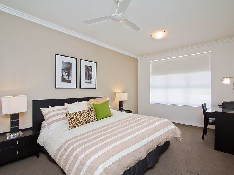 59 19 Lake Street, Varsity Lakes QLD 4227