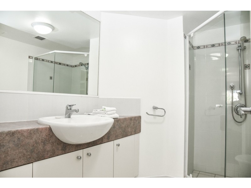 18 Dunmore Terrace, Auchenflower QLD 4066