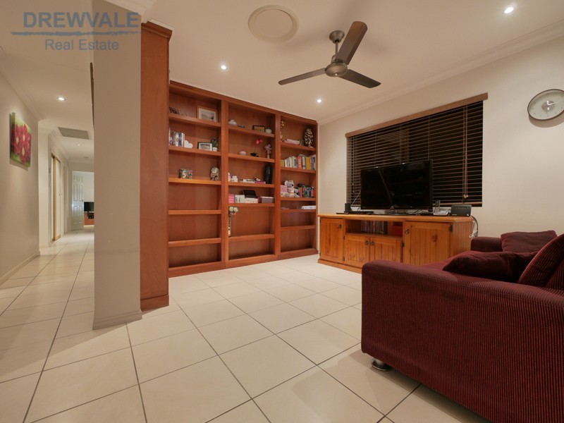 166 Forestdale Drive, Forestdale QLD 4118