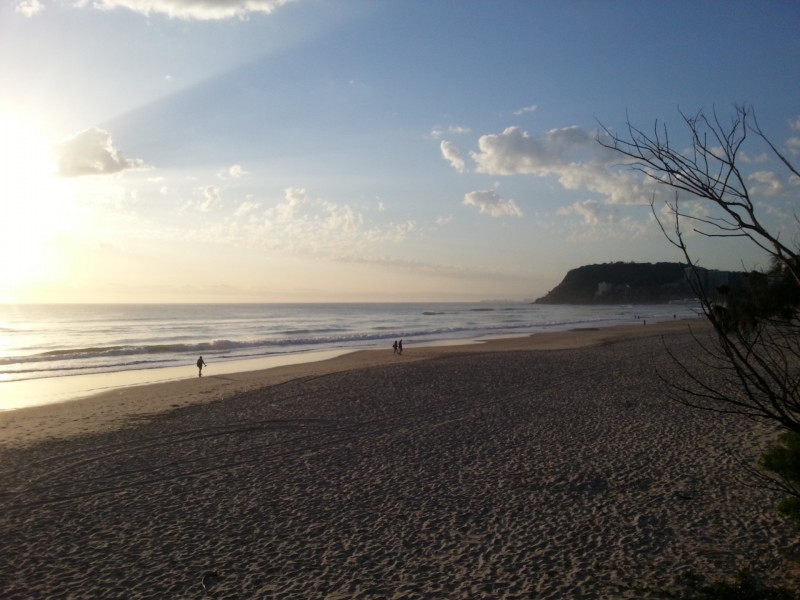 1/6 Ferny Fairway, Burleigh Heads QLD 4220