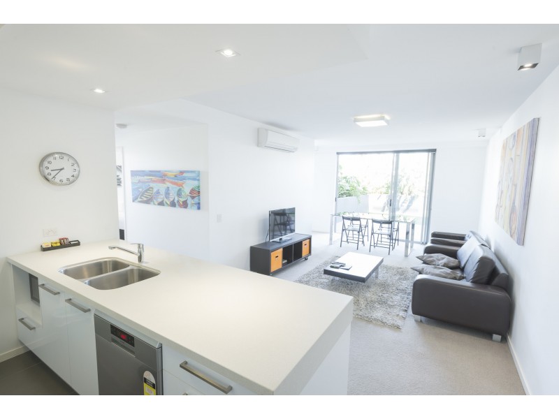 212/159 Logan Road, Woolloongabba QLD 4102