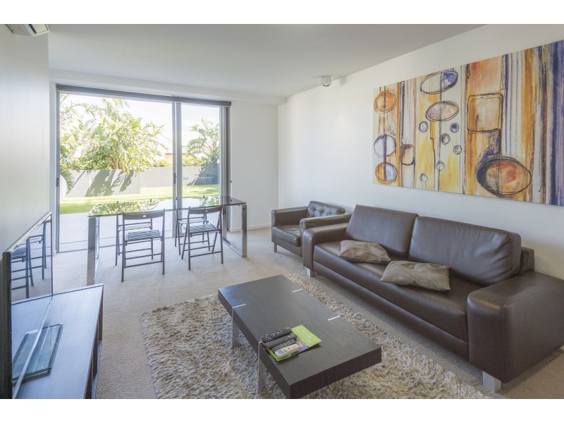 212/159 Logan Road, Woolloongabba QLD 4102