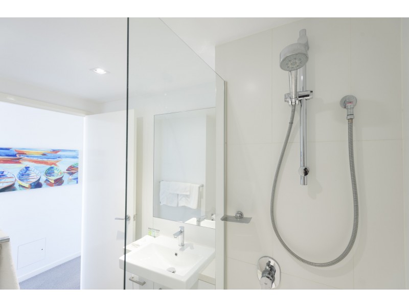 212/159 Logan Road, Woolloongabba QLD 4102