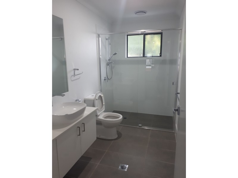 1/219 Eugaree St, Southport QLD 4215