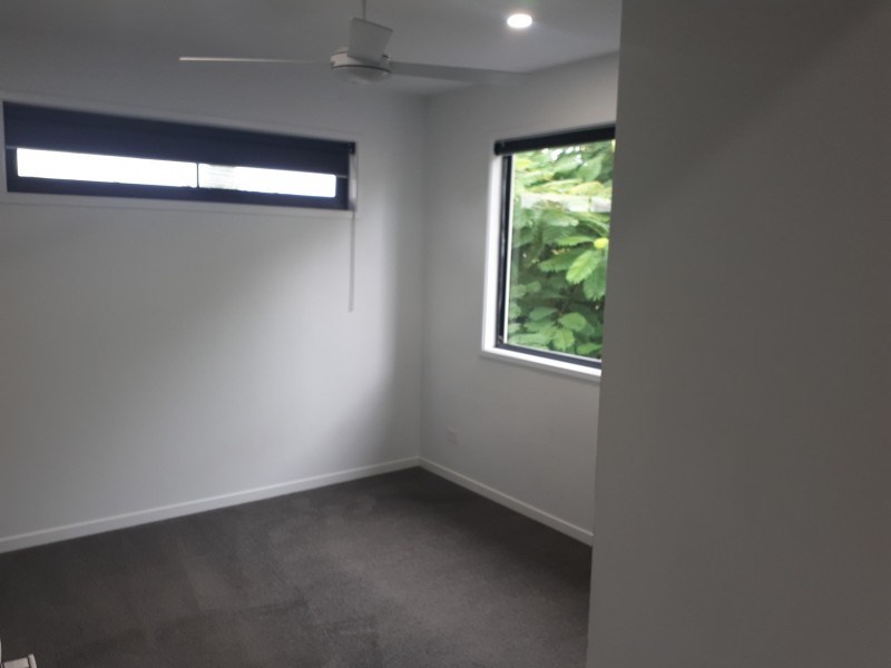 1/219 Eugaree St, Southport QLD 4215