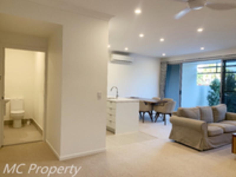 16/3031 The Boulevard, Carrara QLD 4211