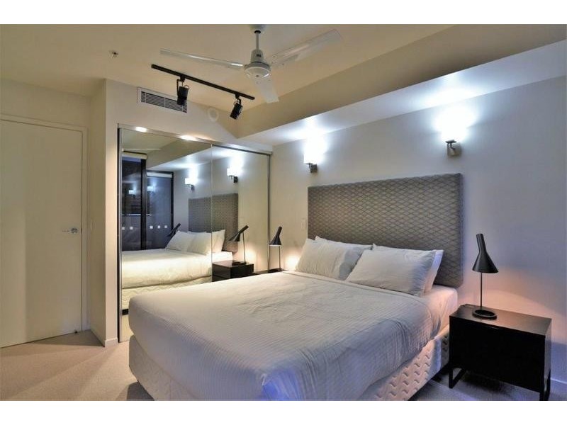 2035 Fully Furnished 1 Bedroom Apartment/9 Edmondstone street, South Brisbane QLD 4101