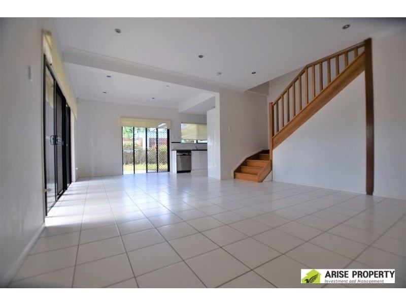 2/143 Chester Road, Tarragindi QLD 4121