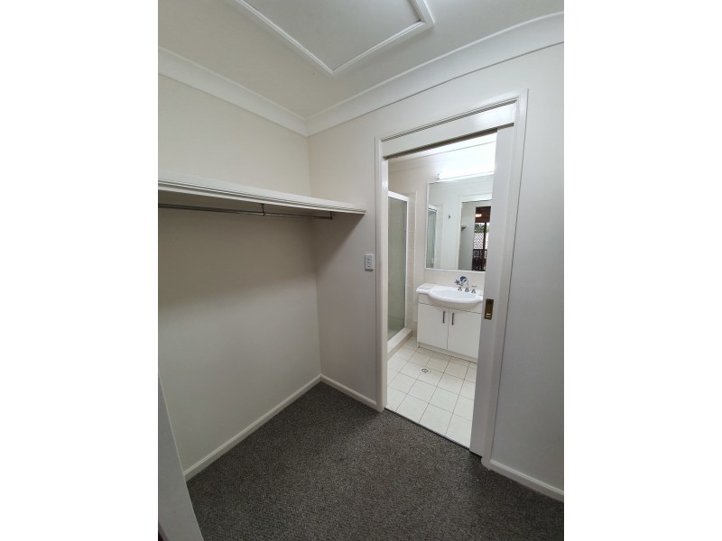 7/2 Brown Street, Labrador QLD 4215