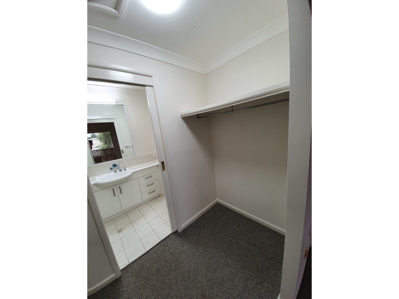 7/2 Brown Street, Labrador QLD 4215