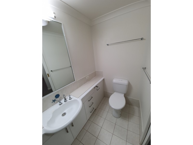 7/2 Brown Street, Labrador QLD 4215