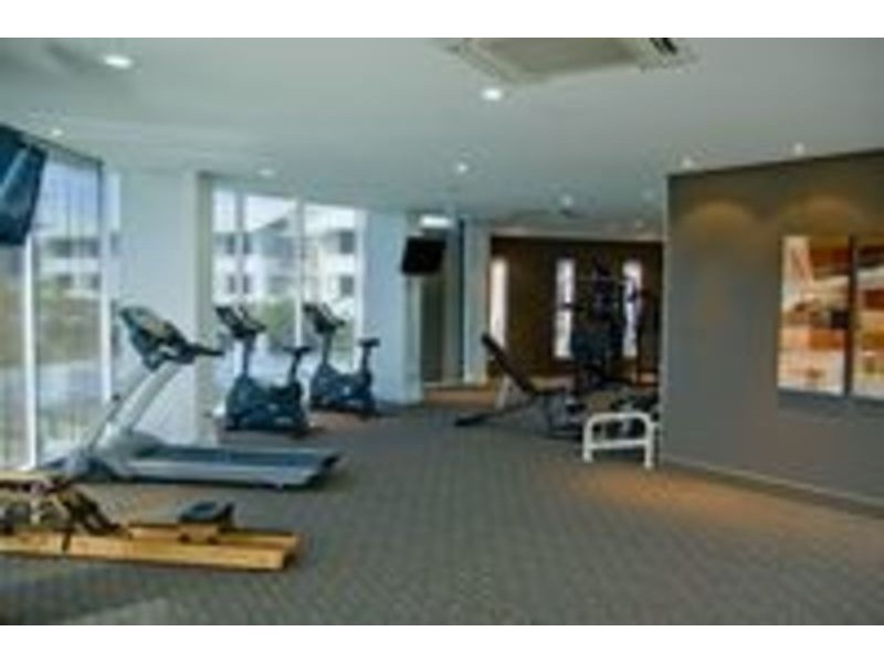 32/19 Lake Street, Varsity Lakes QLD 4227