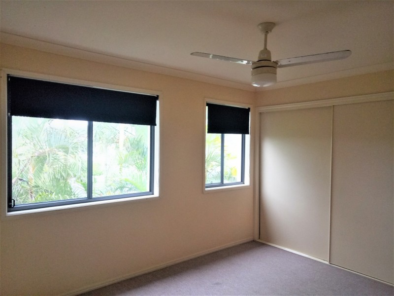 12/1-15 Santa Isobel Blvd, Pacific Pines QLD 4211