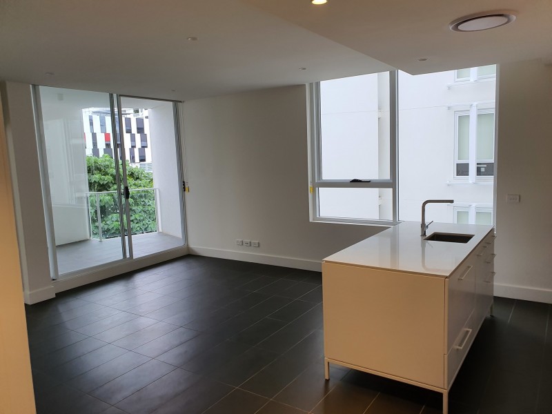 513/8 Bank Street, West End QLD 4101