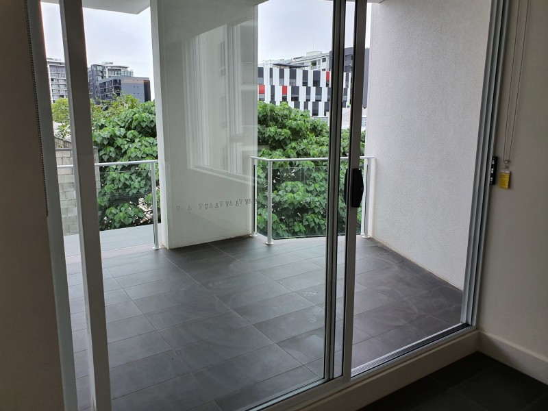 513/8 Bank Street, West End QLD 4101