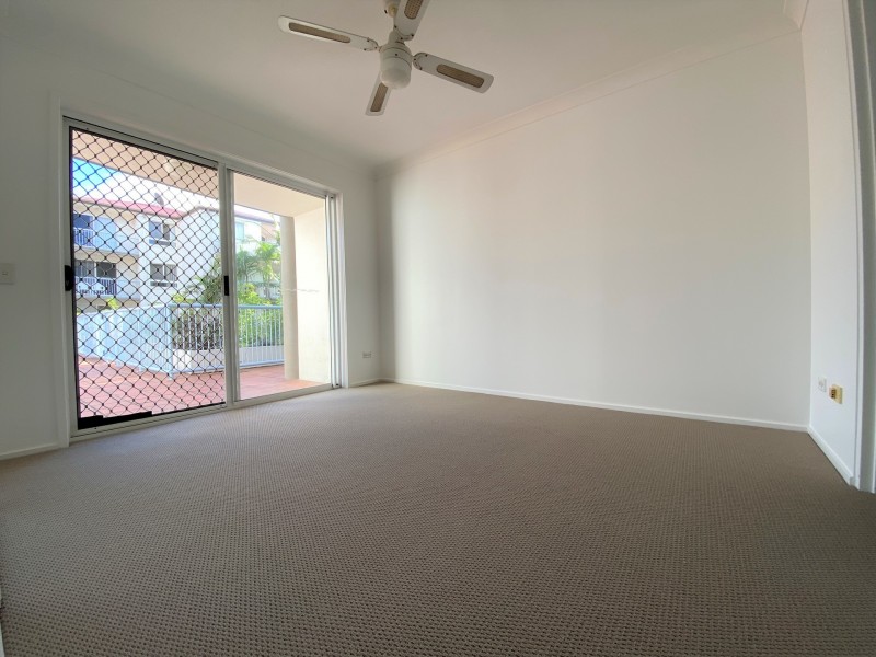 12 Lloyd Street, Southport QLD 4215