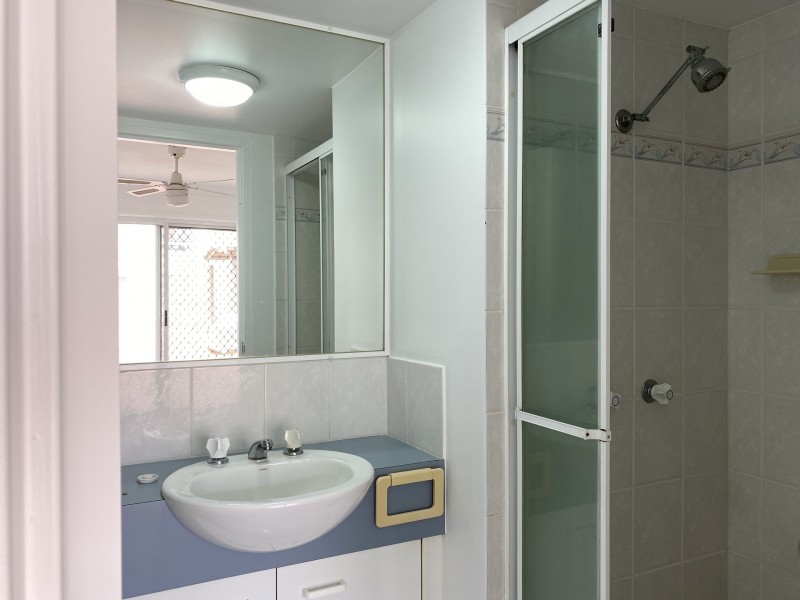 12 Lloyd Street, Southport QLD 4215