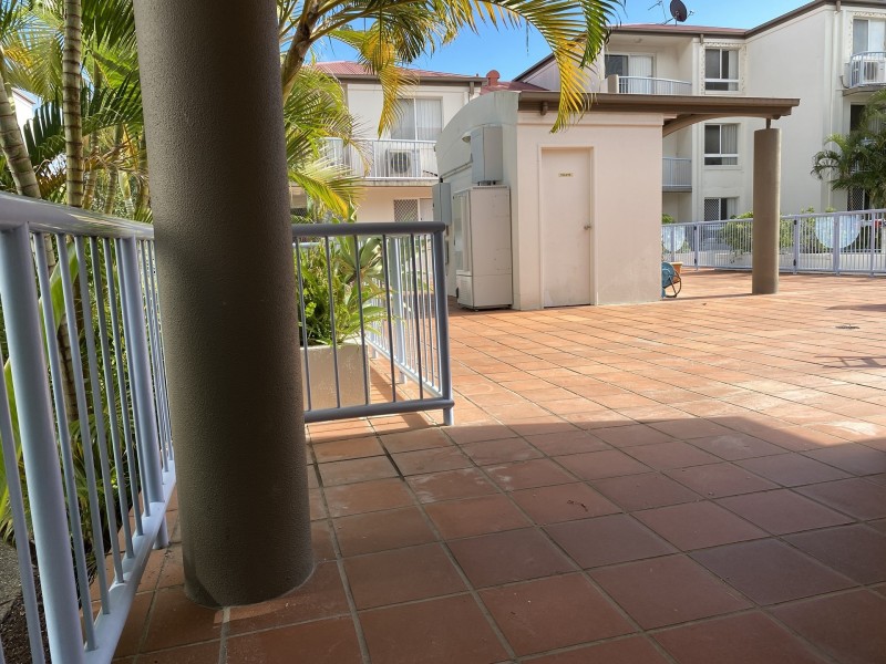 12 Lloyd Street, Southport QLD 4215