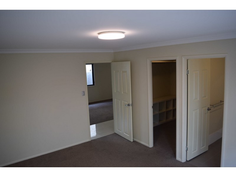 92 Lang Street, Sunnybank Hills QLD 4109