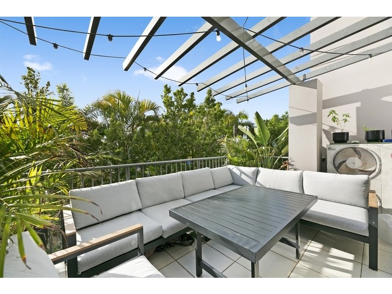 21/1 Acacia Crt, Robina QLD 4226