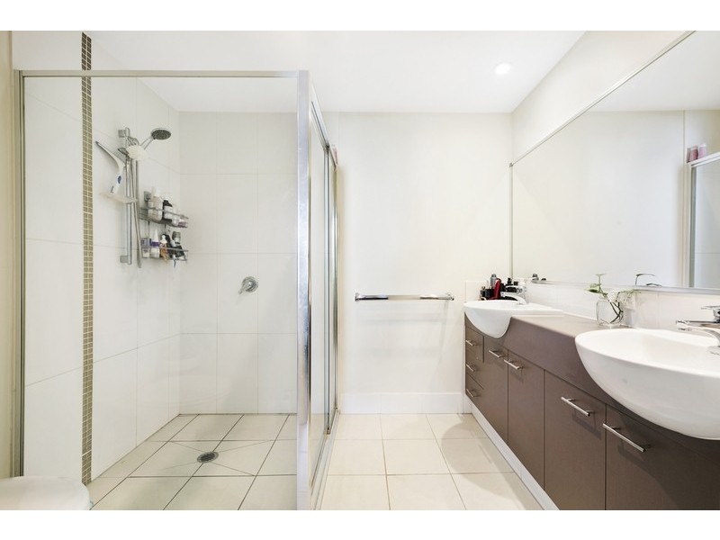 21/1 Acacia Crt, Robina QLD 4226