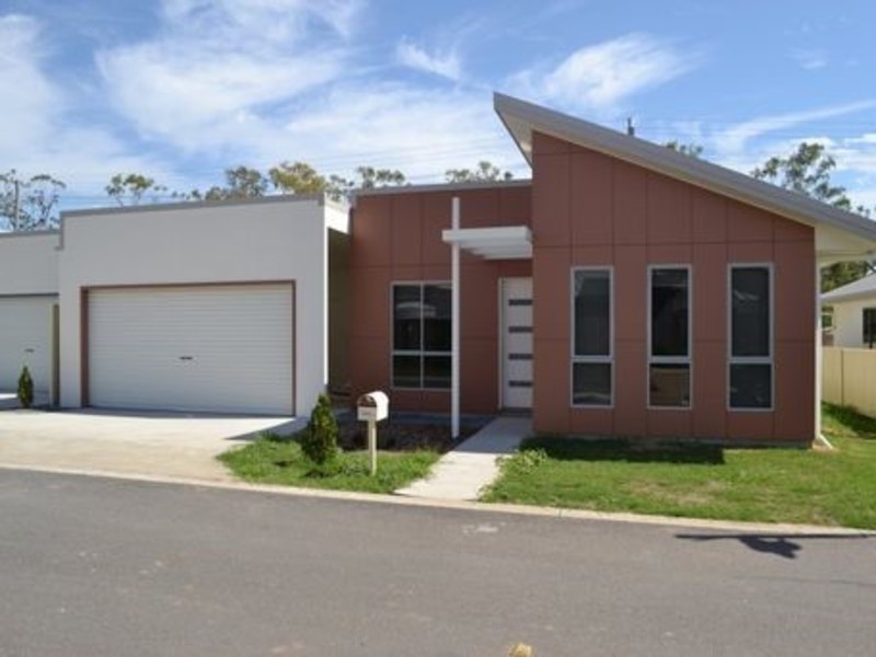 4/73 Centenary Drive North, Middlemount QLD 4746