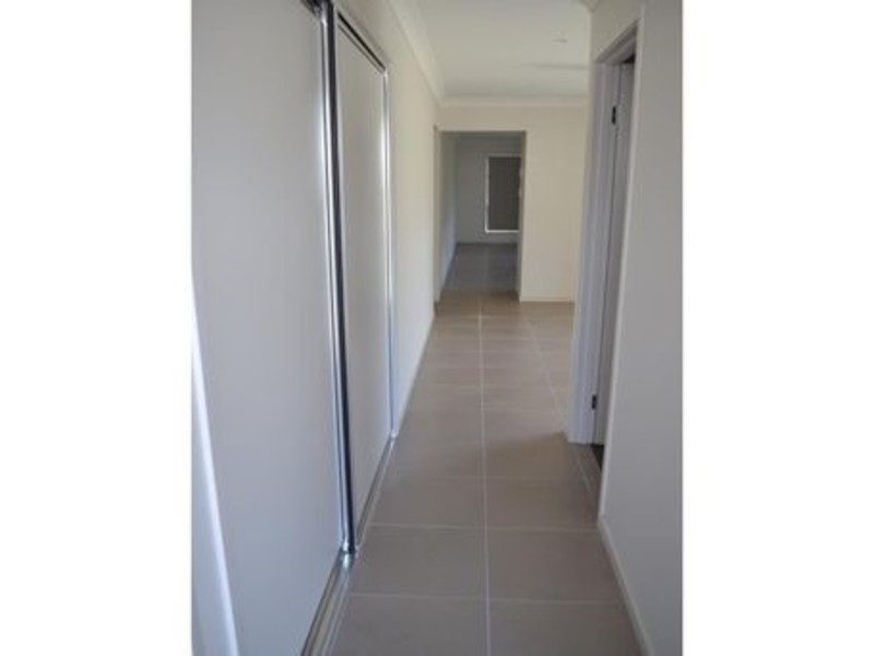 4/73 Centenary Drive North, Middlemount QLD 4746