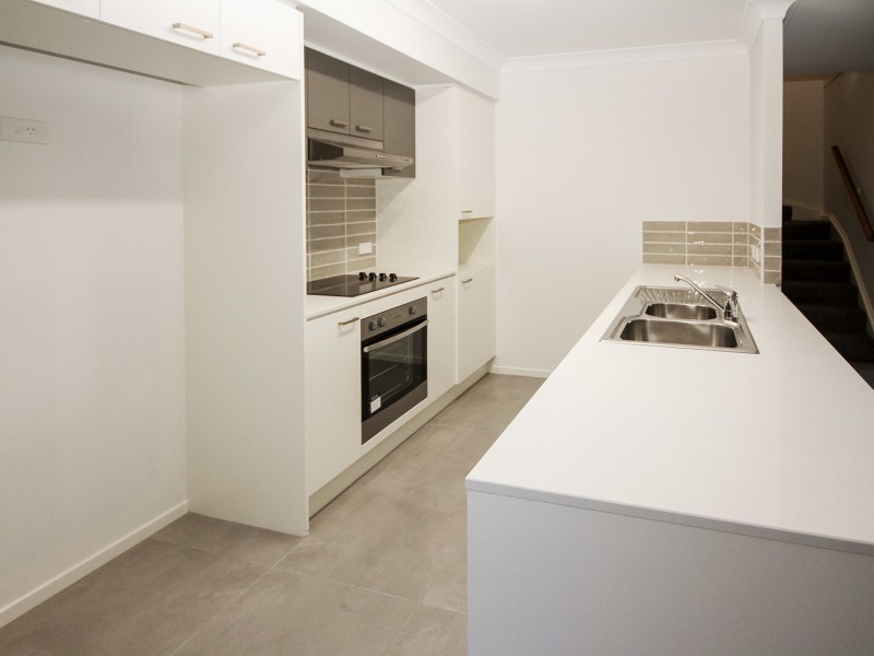 4/7 Juxgold Avenue, Collingwood Park QLD 4301