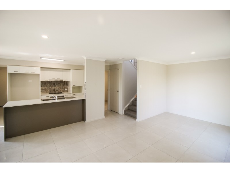 4/7 Juxgold Avenue, Collingwood Park QLD 4301
