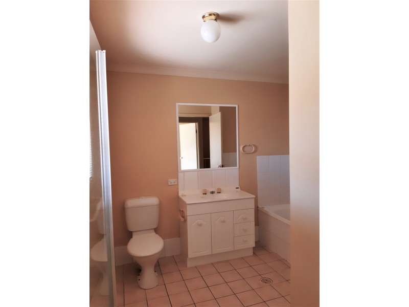 San Capistrano/1-15 Santa Isobel Blvd, Pacific Pines QLD 4211