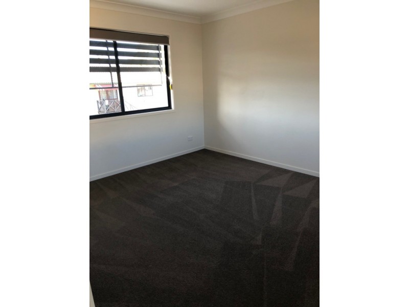 32/337 Spring Street, Kearneys Spring QLD 4350