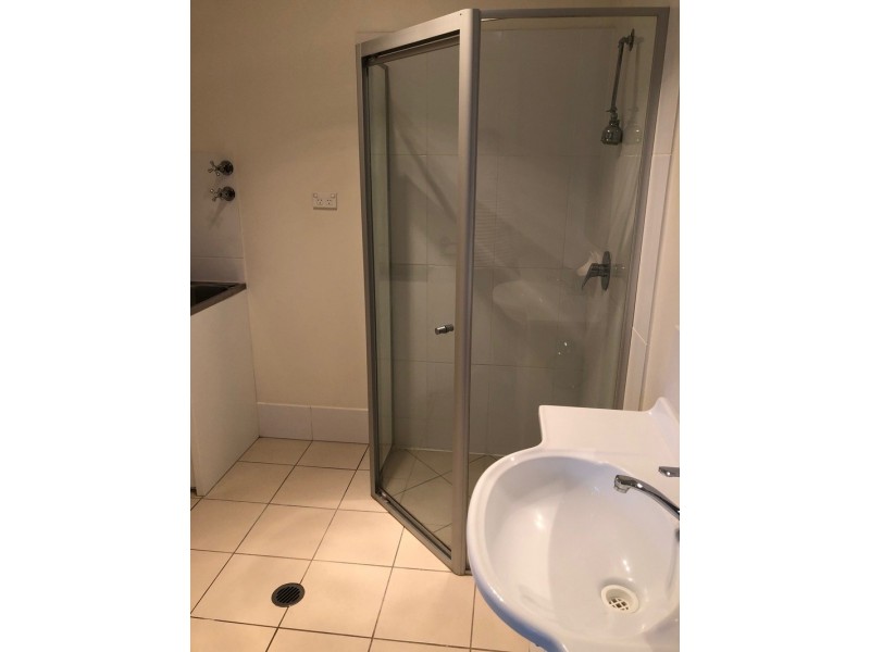 32/337 Spring Street, Kearneys Spring QLD 4350