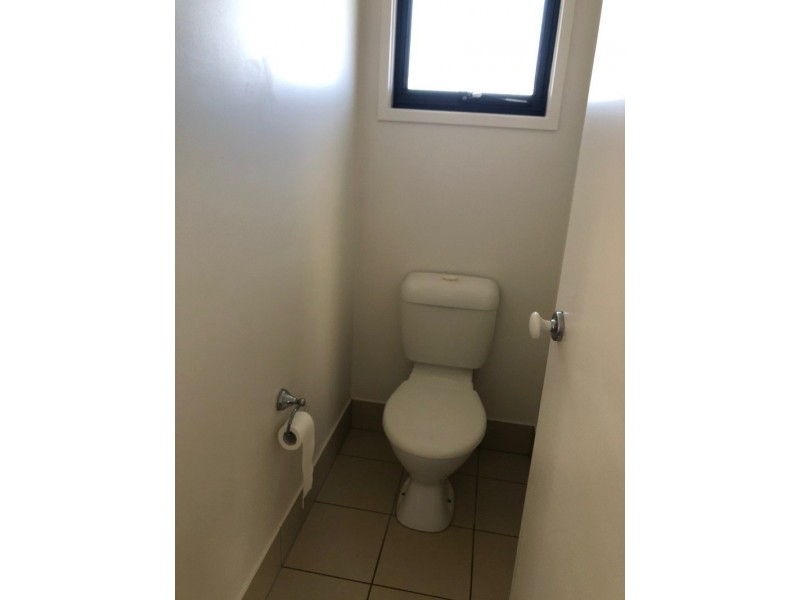 32/337 Spring Street, Kearneys Spring QLD 4350