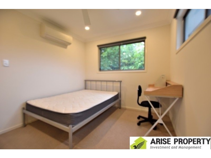 1/36 Bleasby Rd, Eight Mile Plains QLD 4113