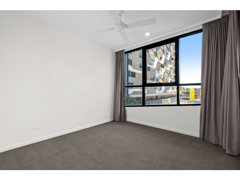 201/17 Deshon street, Woolloongabba QLD 4102