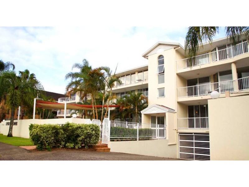 9-13 Parnoo Street, Chevron Island QLD 4217