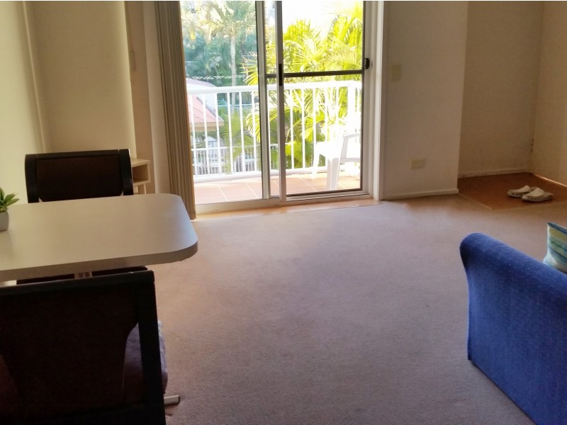 16 Lloyd Street, Southport QLD 4215