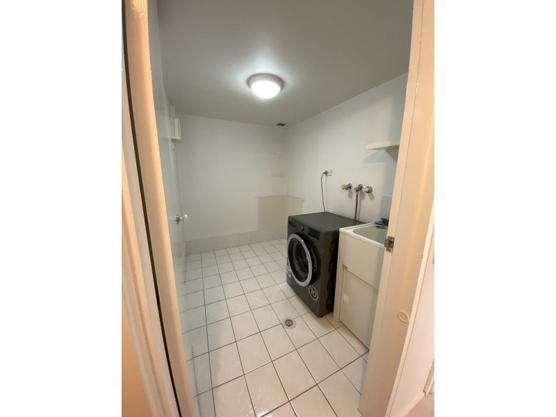 12 Lloyd Street, Southport QLD 4215