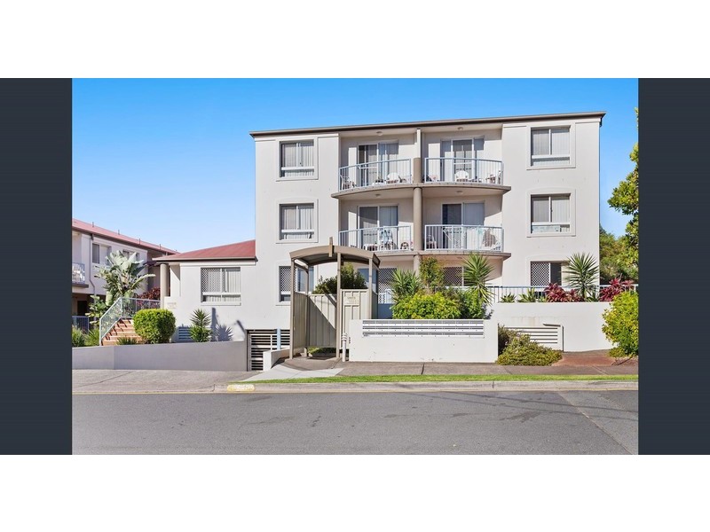 12 Lloyd Street, Southport QLD 4215