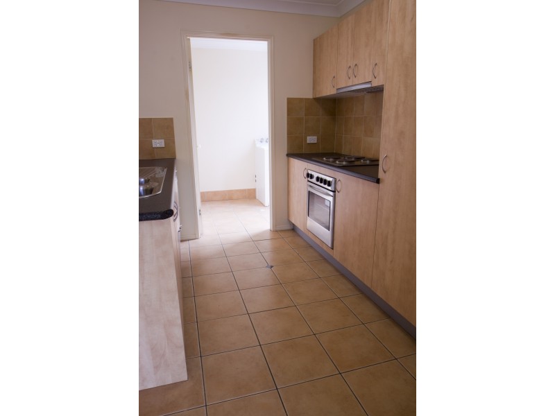 4/2 Prudence Court, Carina QLD 4152