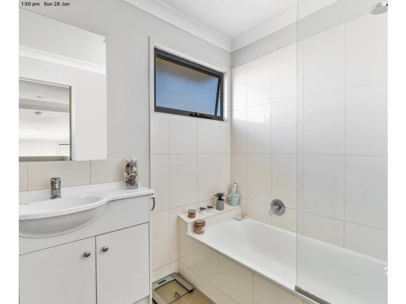 37/337 Spring Street, Kearneys Spring QLD 4350