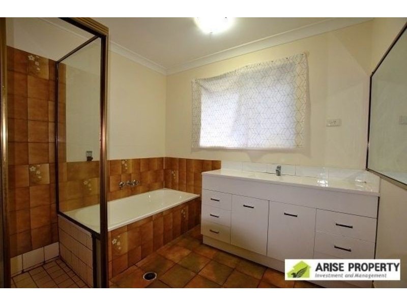 3 Druid Court, Eight Mile Plains QLD 4113