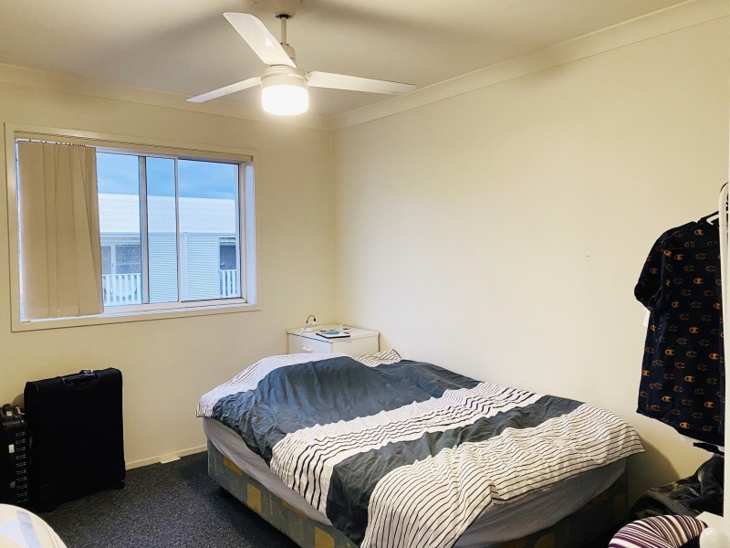 16 Lloyd Street, Southport QLD 4215