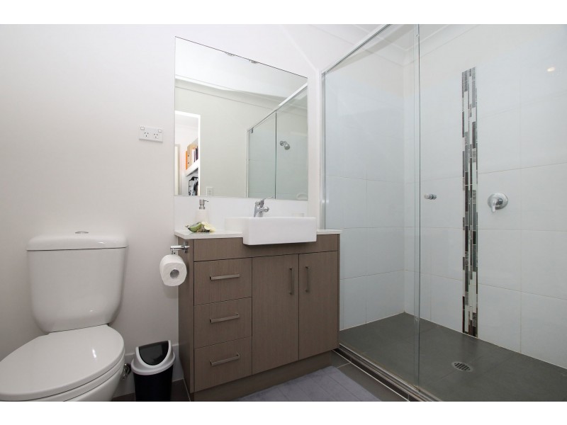 21/30 Falso Pl, Doolandella QLD 4077