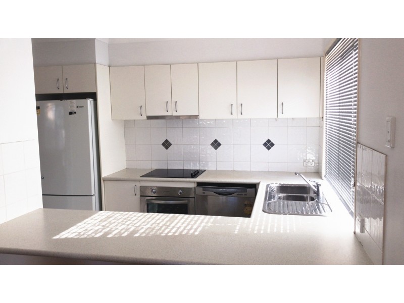15 Blake Street, Southport, Southport QLD 4215
