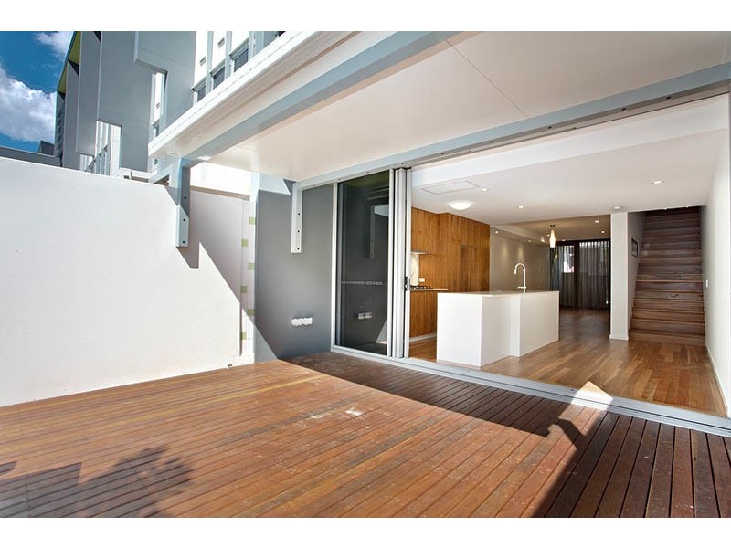 5w/28 Cordelia St, South Brisbane QLD 4101