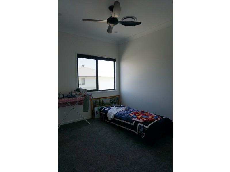 39 Forest Court, Helensvale QLD 4212