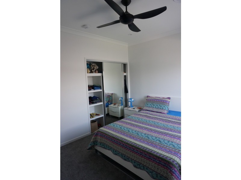 39 Forest Court, Helensvale QLD 4212