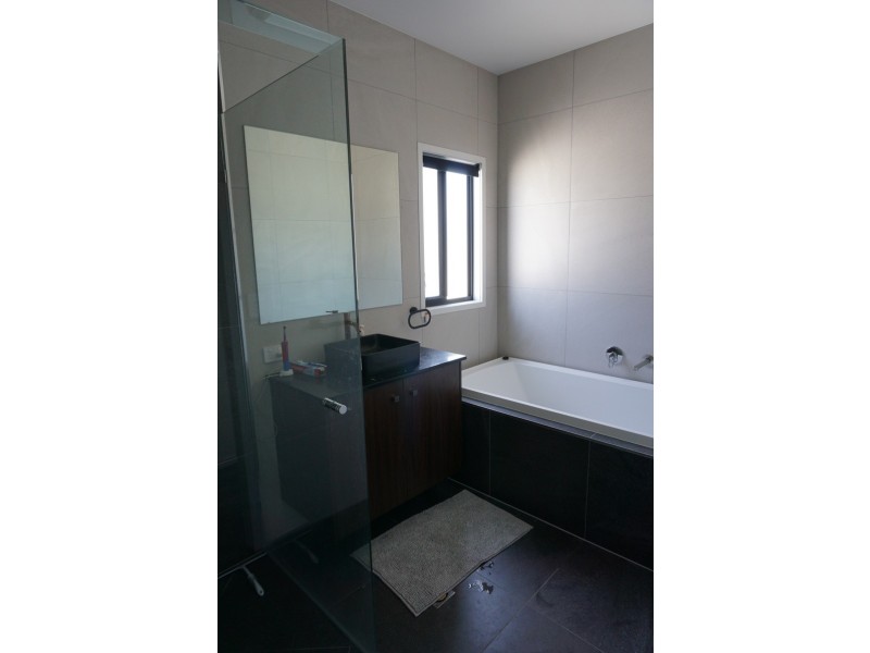 39 Forest Court, Helensvale QLD 4212